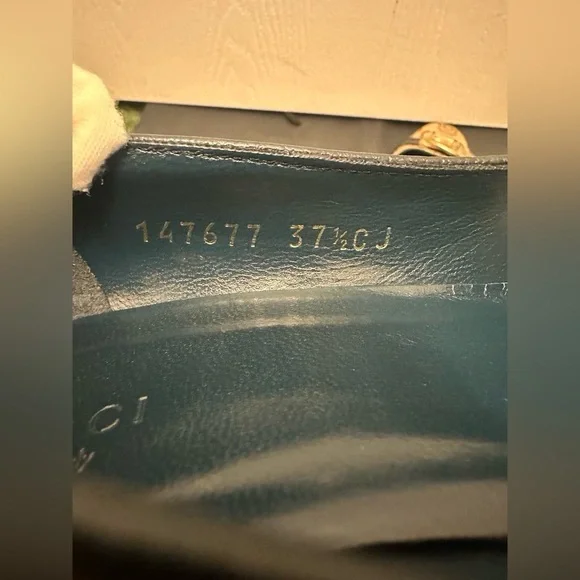 Sold❗️Gucci Horsebit shoes - Picture 8 of 14